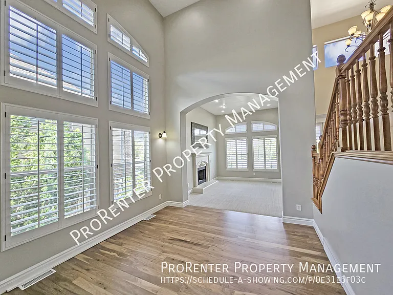 843 Eaglepointe Dr — Photo 15