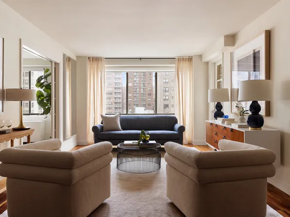 345 East 73rd Street image 2 of 12