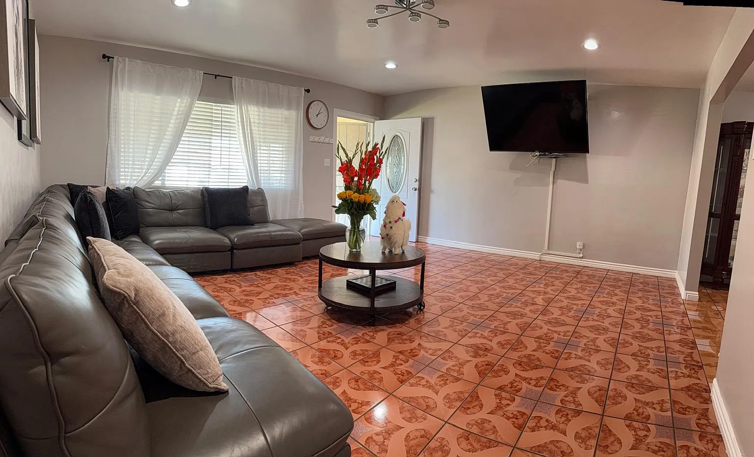 McLaren St, Norwalk — Photo 1