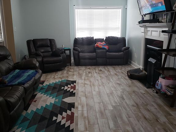 2nd image of 1108 Cottage Oaks Ct
