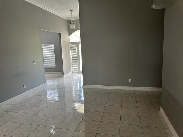 3125 SW Savona Blvd — Photo 5
