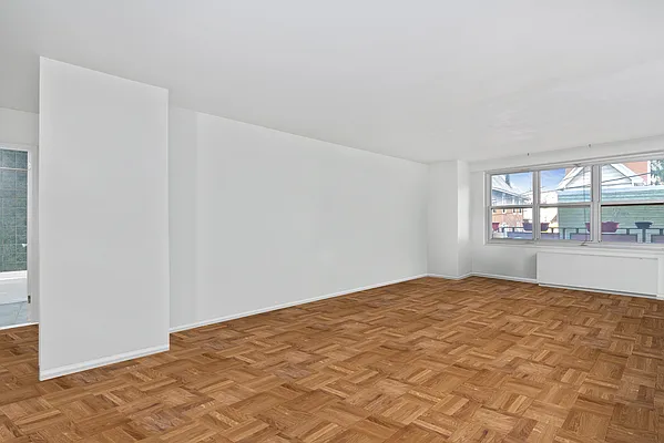 Sold by Griffith Real Estate | media 6
