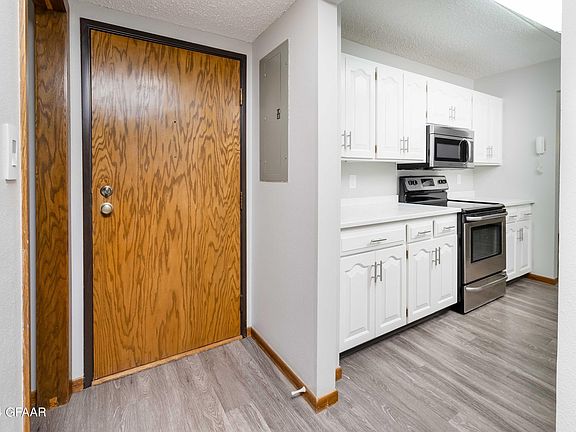 3rd image of 2200 S 29th St Unit 31S