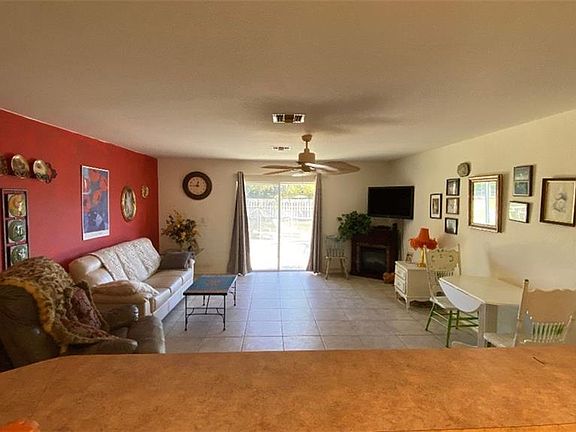 2nd image of 1333/1401 SE 8th Ave