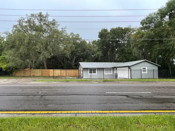 1906 E Lake Dr, Casselberry, FL 32707