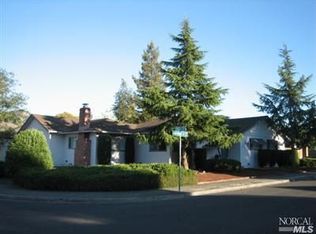 2636 Canterbury Dr, Santa Rosa, CA 95405