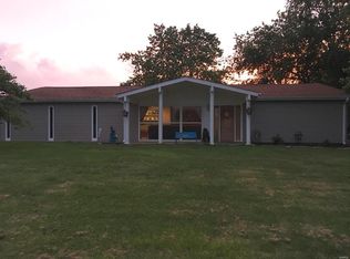 16560 Log Cabin Rd, Johnston City, IL 62951