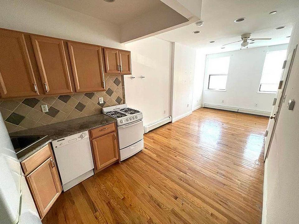 1st image of 2461 Frederick Douglass Blvd #11