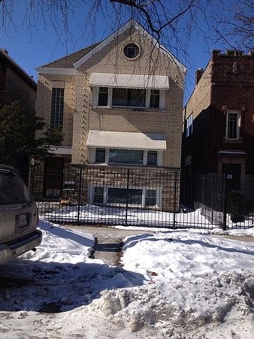 1st image of 7016 S Artesian Ave