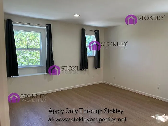 1 Addison Ct — Photo 33