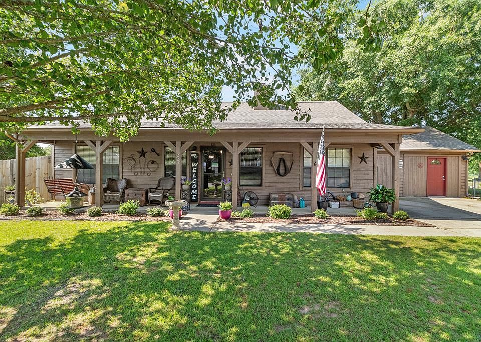 1st image of 223 Elizabeth Dr