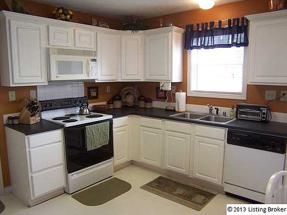 3rd image of 832 Burkewood Dr