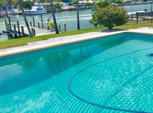 879 Island Way, Clearwater, FL 33767