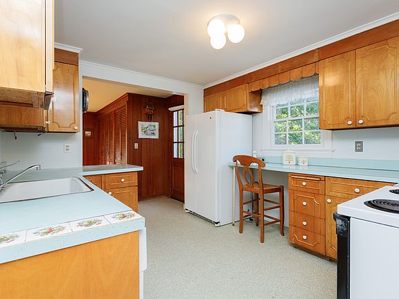 165 Middlebrook Drive