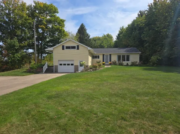 801 Robison Rd, Erie, PA 16509