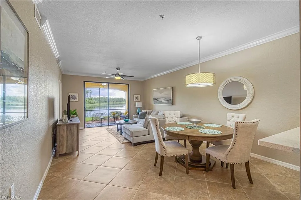 2 bed, 2.0 bath, 1194 sqft, $6,500 — Photo 3