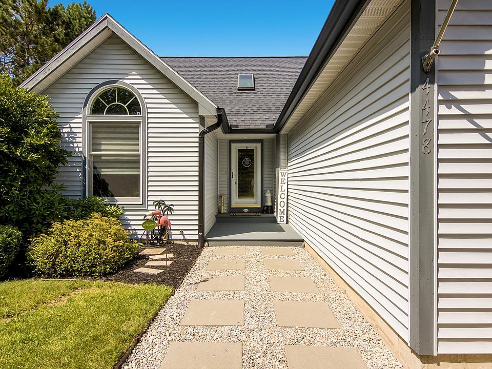 1st image of 4478 Hampshire Dr