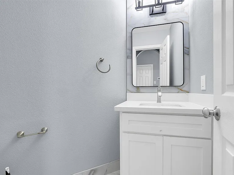 10626 Cortland Ridge Ln — Photo 13