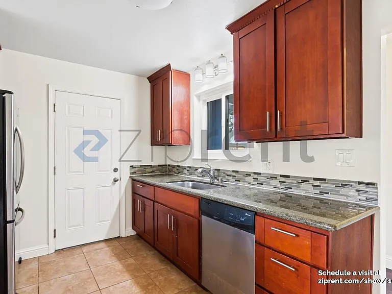 3078 Deseret Dr — Photo 10