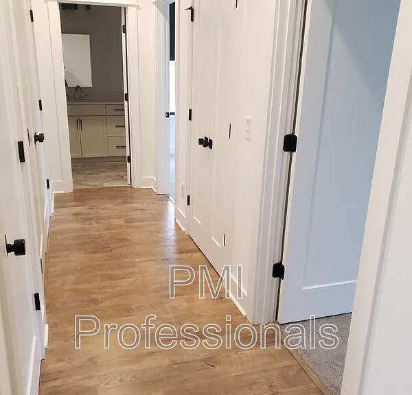 219 S Bilbro Ave — Photo 16