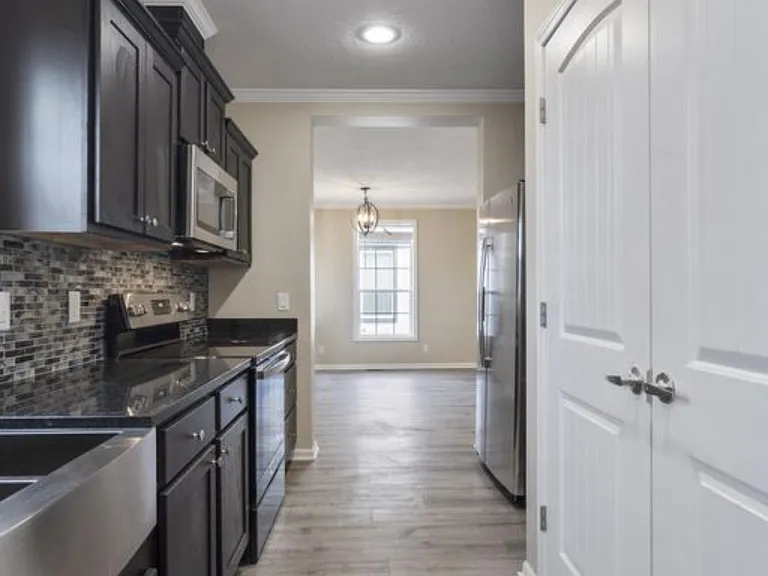 2000 Huff Pl #106 — Photo 9