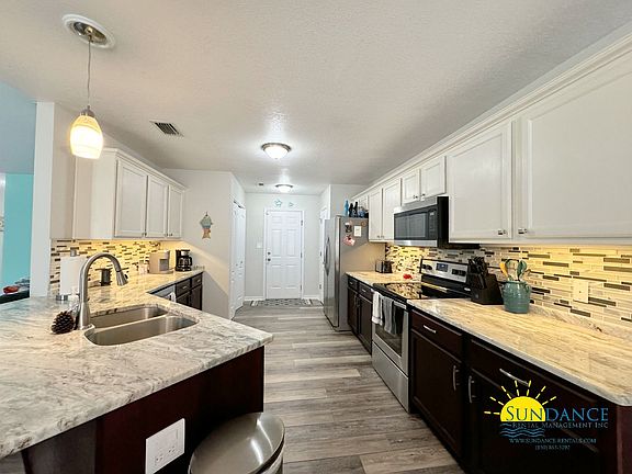 5th image of 312 Woodland Ave Unit B