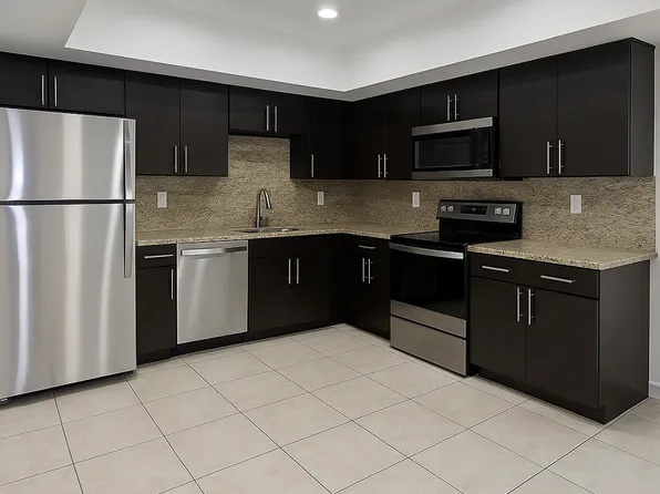 3808 Polk St, Hollywood, FL 33021