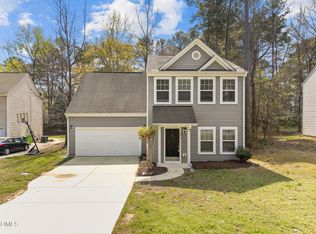 1071 Heritage Manor Dr, Raleigh, NC 27610