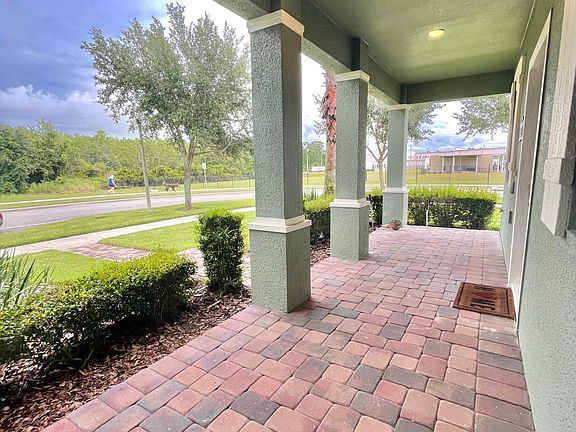3rd image of 15357 Avenue Of The Arbors
