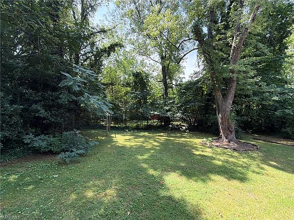 3rd image of 5311 Bennington Dr