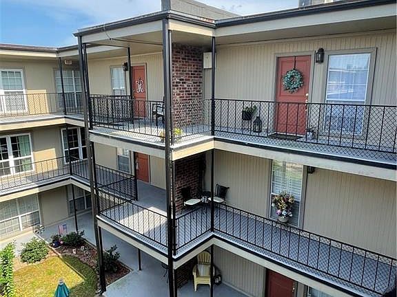 2nd image of 2521 Metairie Lawn Dr #316