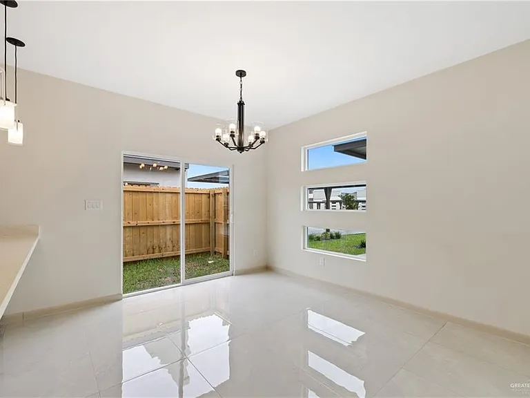 1804 W Violet Dr #3 — Photo 7