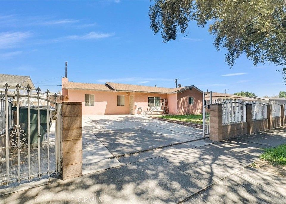 1st image of 2295 Ramona Ave