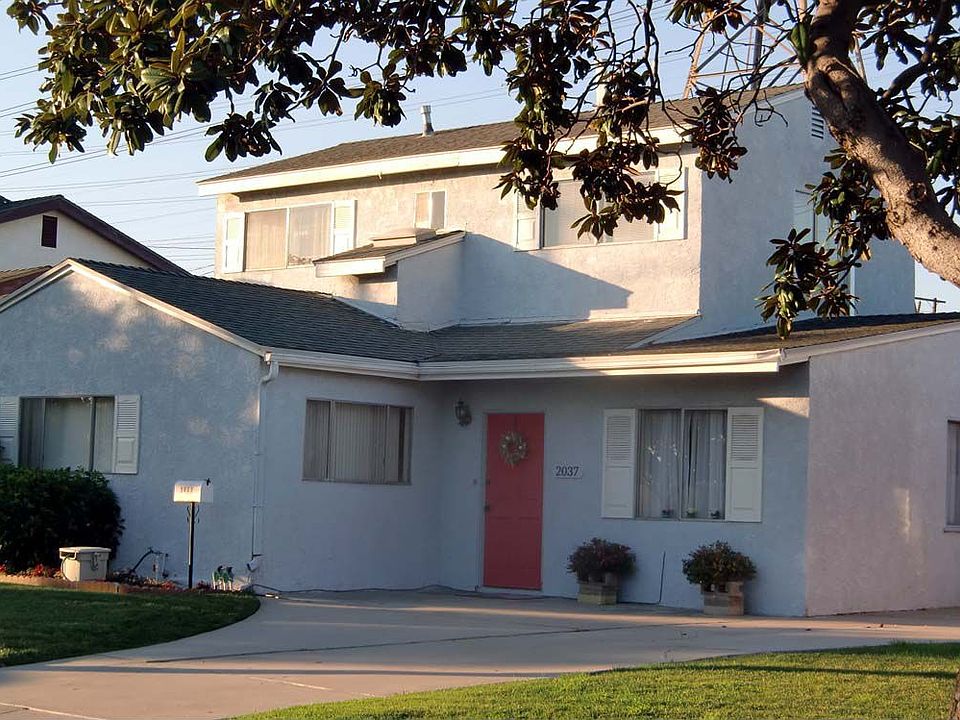 1st image of 2037 W 177th St