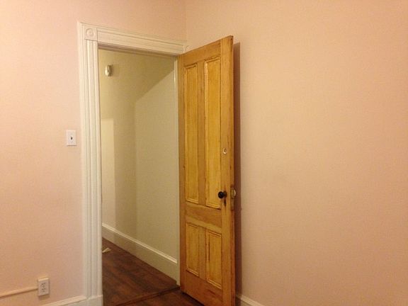 5th image of 336 W 47th St APT 3
