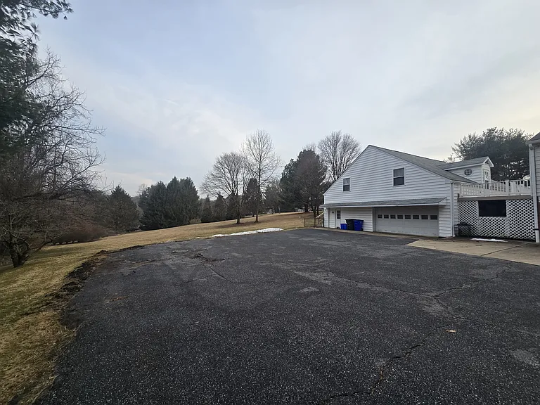 1815 Ednor Rd — Photo 3