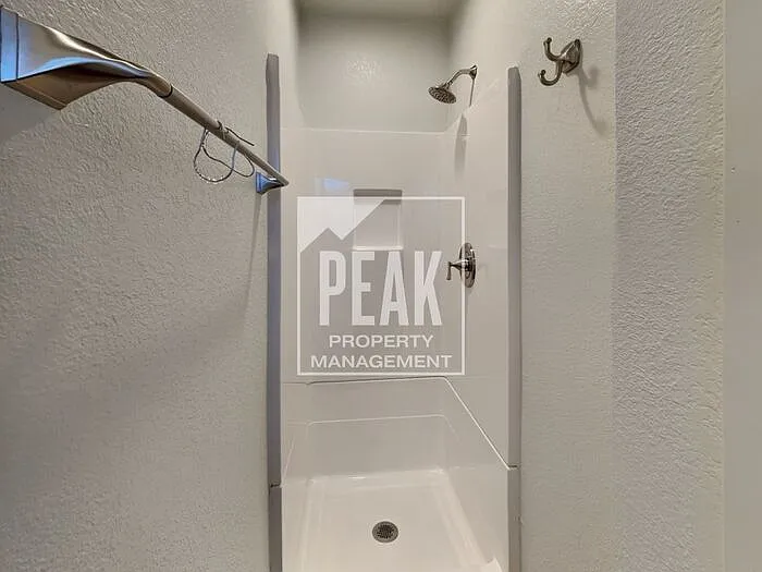 5508 Winifred Dr — Photo 11