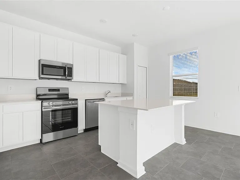 2788 Pierr St — Photo 3