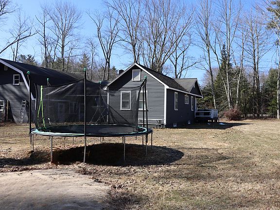 4th image of 121 Buxton Road