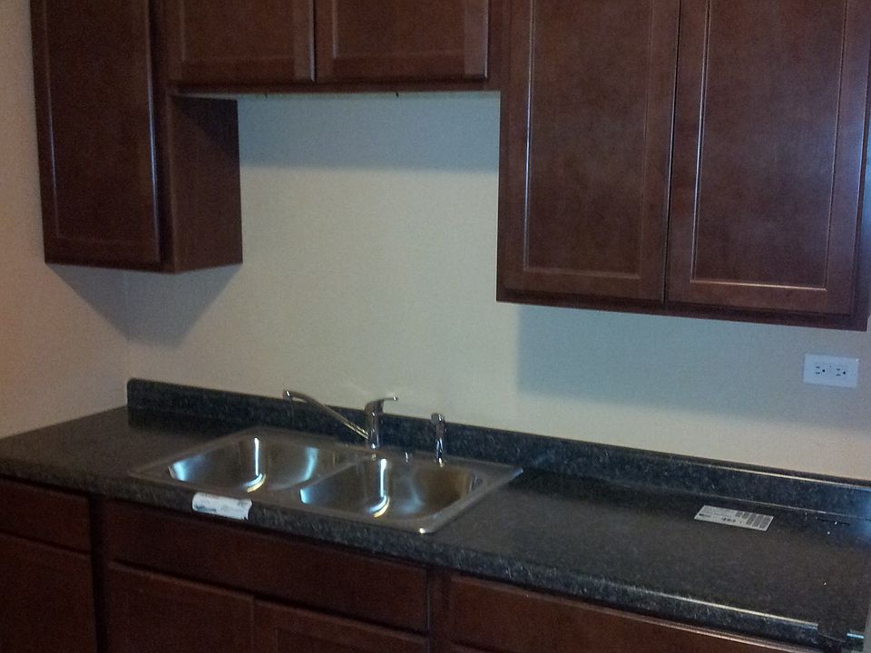 1st image of 1120 N Leclaire Ave #1