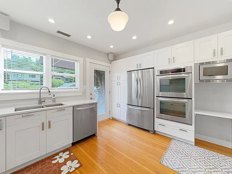 3440 W 26th Ave — Photo 2