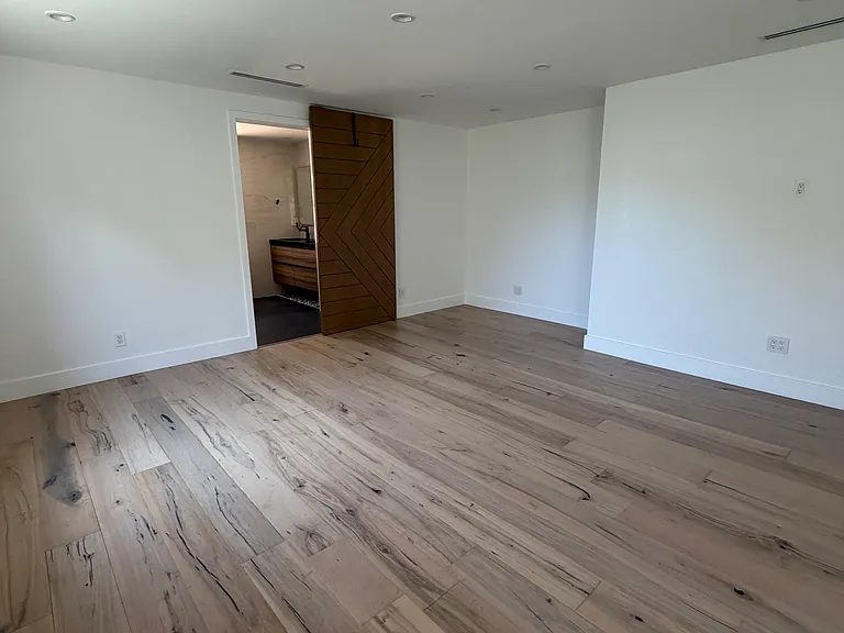 7041 Darnoch Way — Photo 17