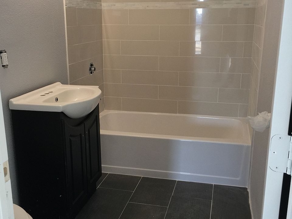 2nd image of 2865 Sepulveda Ave