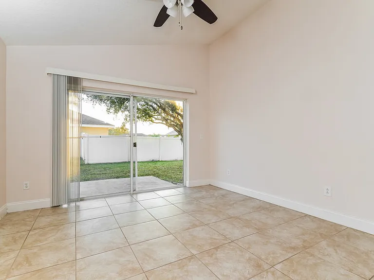 2708 Eagle Creek Ct — Photo 5