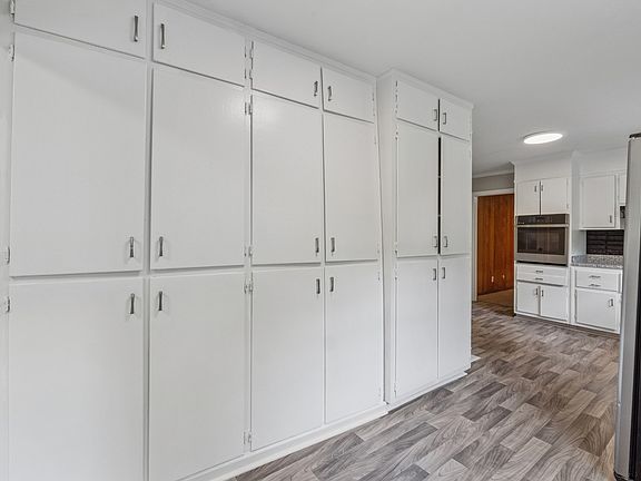 9th image of 4616 Greenspring Rd