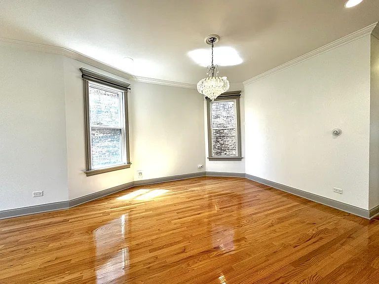 2424 N Mozart St #2 — Photo 9