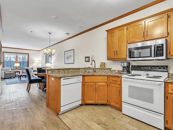 4th image of 101 Osthoff AVENUE #287