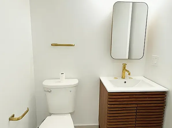 1853 Cornelia Street image 8 of 8