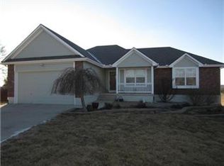 501 NW Azalea Cir, Grain Valley, MO 64029
