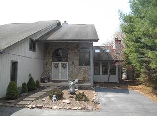 142 Poplar Ln, Blakeslee, PA 18610